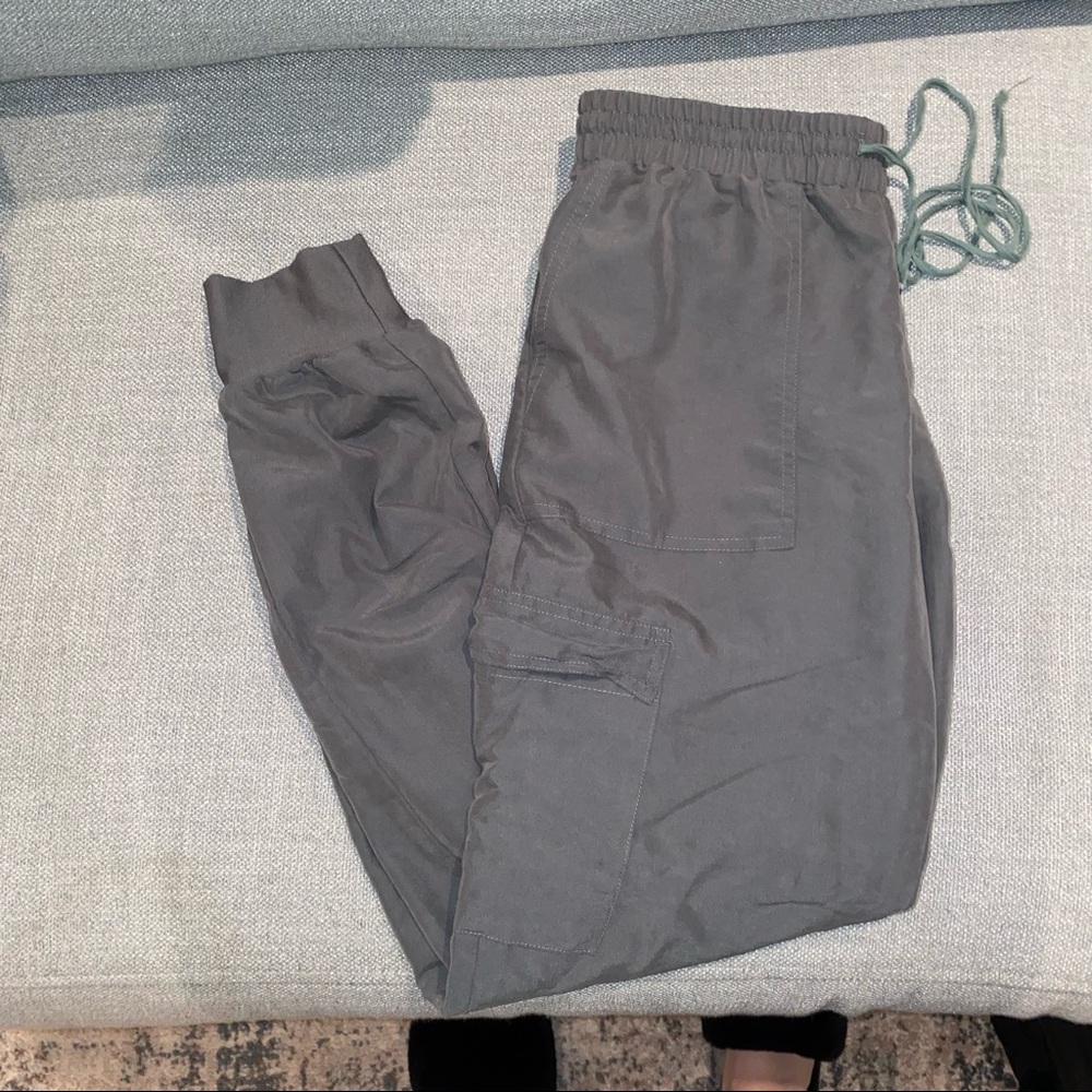 Kendall + Kylie - Olive Joggers